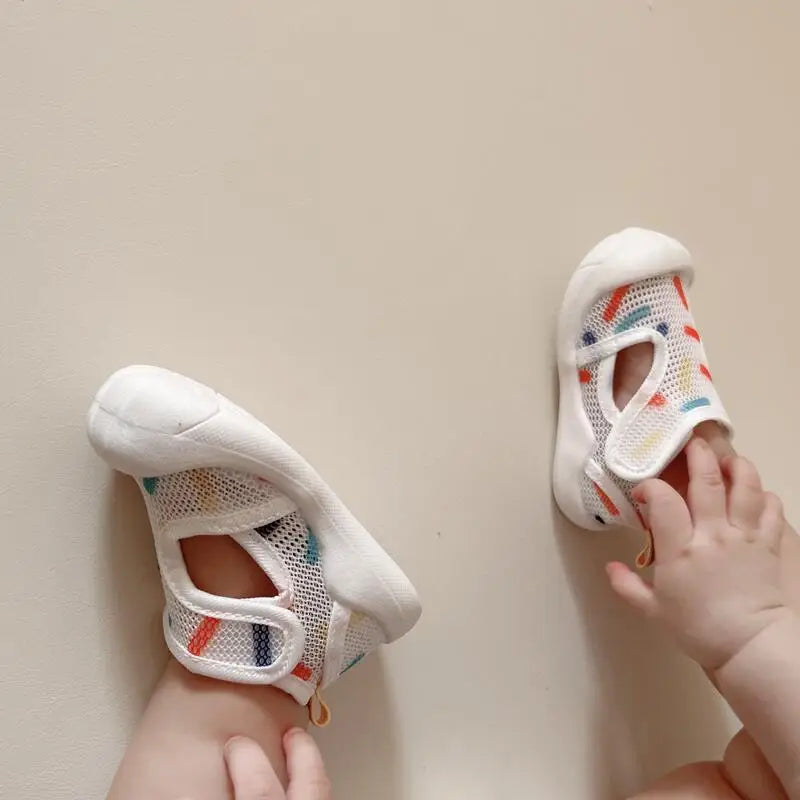 Puddle Play Pals™ - Helppoa ulkoilua - Vauvojen sandaalit
