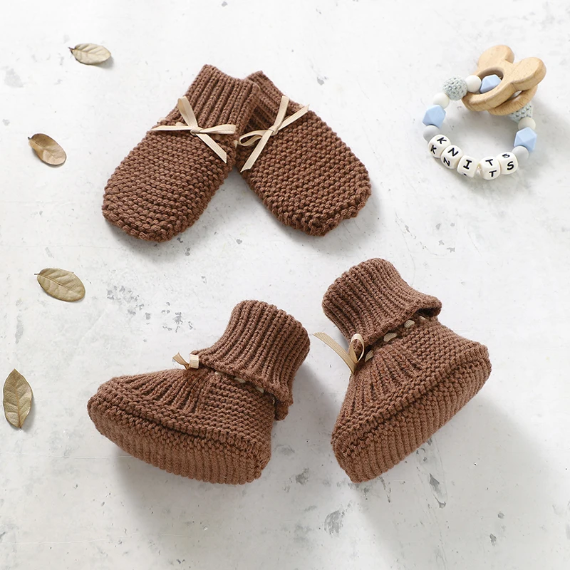 Booties & Mittens – Pehmeä ja lämmin – käsine- ja kenkäsetti