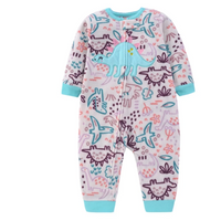 Thumbnail for WarmBuddy – Söpö ja pehmeä – fleece-vauvan haalari, jossa on sarjakuvakuvio