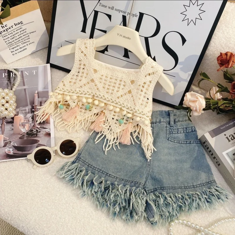 MiniChic – Tyylikäs ja mukava – Boho-toppi ja denimshortsit -setti