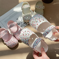 Thumbnail for FlowerFeet – Tyylikkäät ja mukavat – kukka-sandaalit