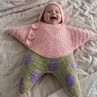 Thumbnail for CozyStar – Pehmeä ja käsintehty – Neulottu vauvan haalari, jossa on tähtikuvio