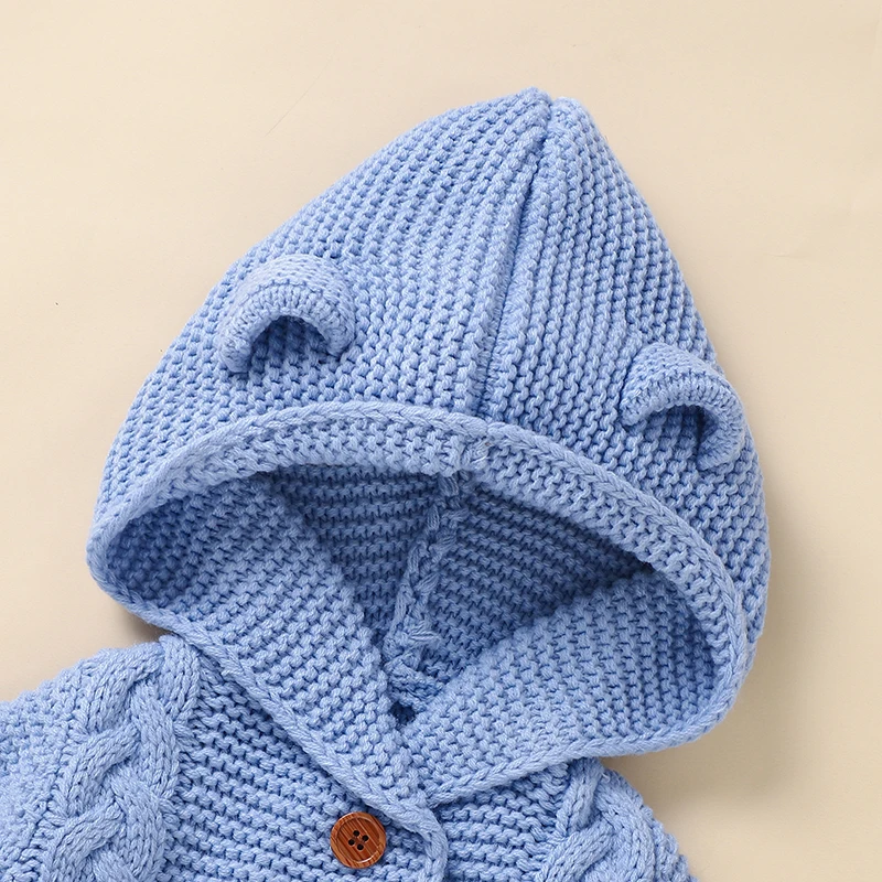 SoftKnit – Lämmin & Suloinen – Neulottu Vauvan Hupullinen Haalari