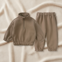 Thumbnail for Winter Tracksuit – Lämmin ja mukava – talvinen lastenvaatepaketti