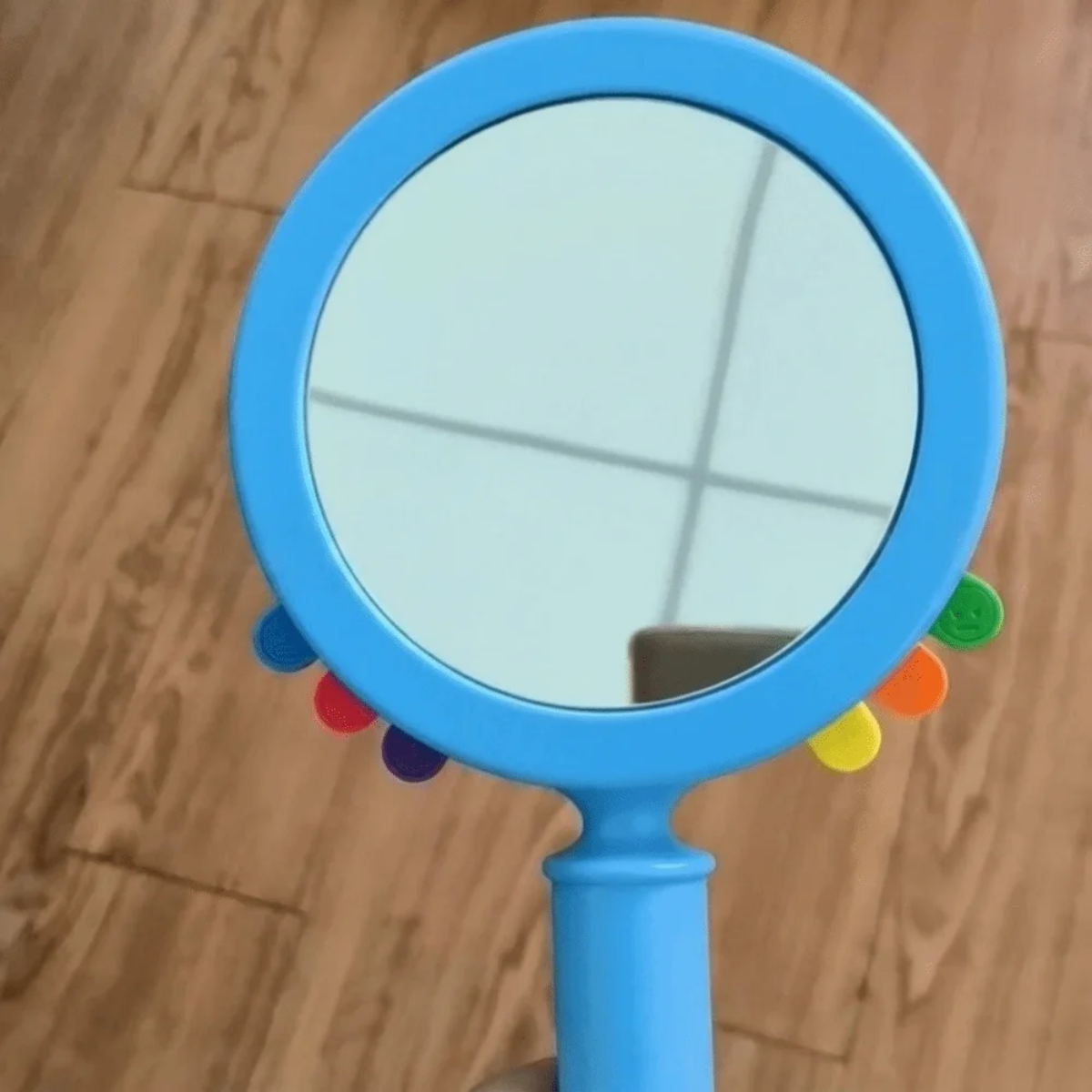 MirrorFun – Koulutus & vuorovaikutus – Peili, jossa on ilmeitä
