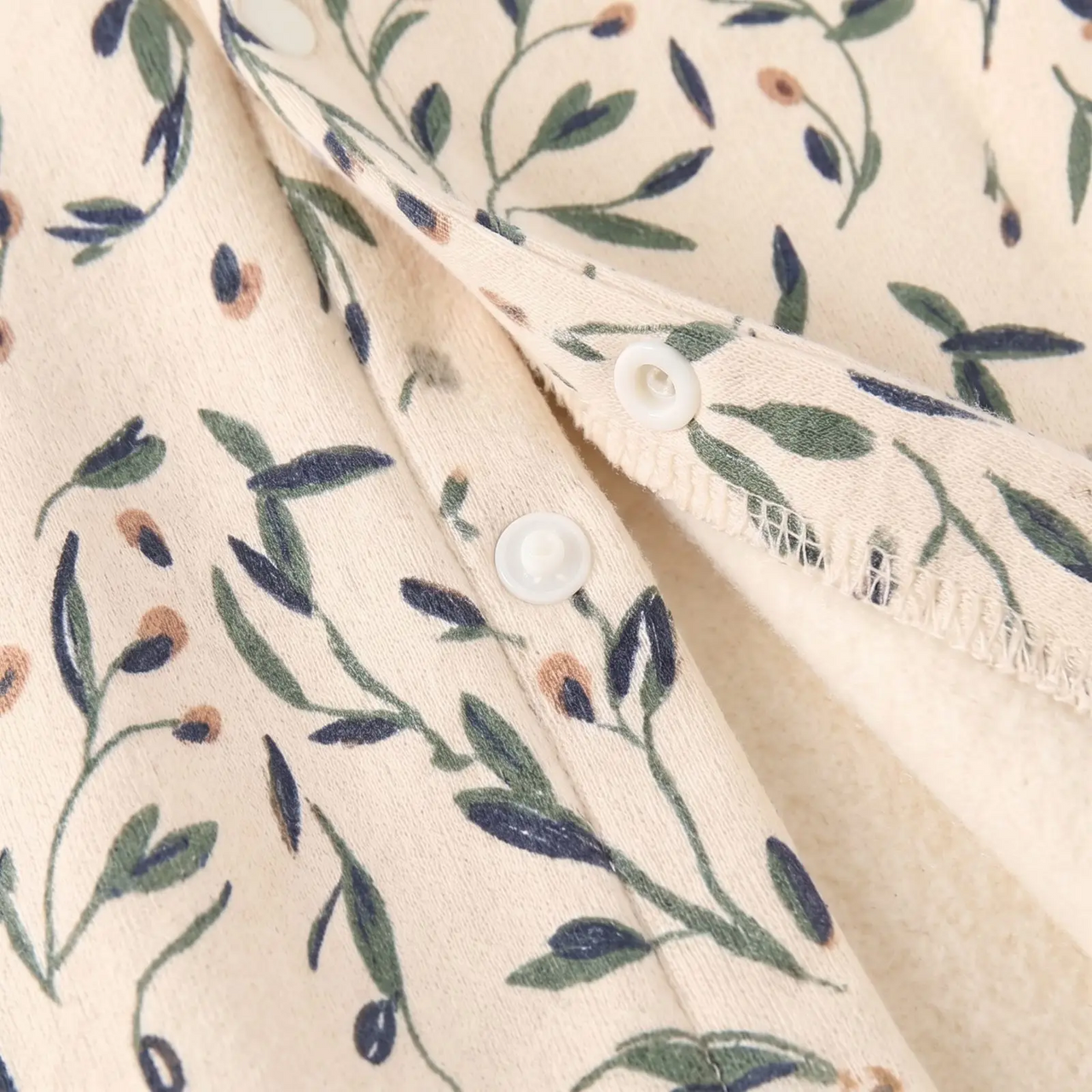 FloraCozy – Pehmeä ja lämmin – Vauvan tyttöjen talvipuku, jossa on kukkia
