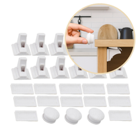 Thumbnail for SafeSpace Click – Näkymätön suojaus – magneettinen lapsilukko ilman poraamista