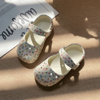 Thumbnail for FlowerFeet – Tyylikkäät ja mukavat – kukka-sandaalit