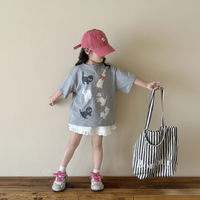 Thumbnail for CatFun – Rento ja leikkisä – Oversized-T-paita, jossa on kissakuvio
