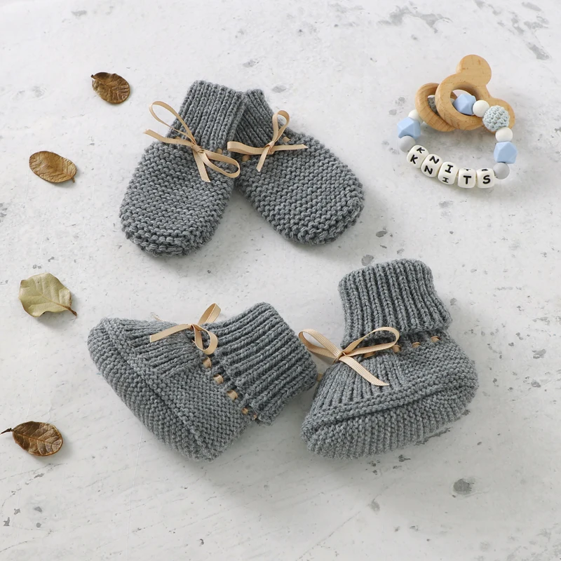 Booties & Mittens – Pehmeä ja lämmin – käsine- ja kenkäsetti