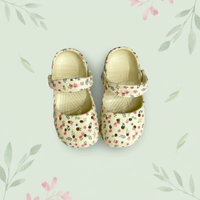 Thumbnail for FlowerFeet – Tyylikkäät ja mukavat – kukka-sandaalit