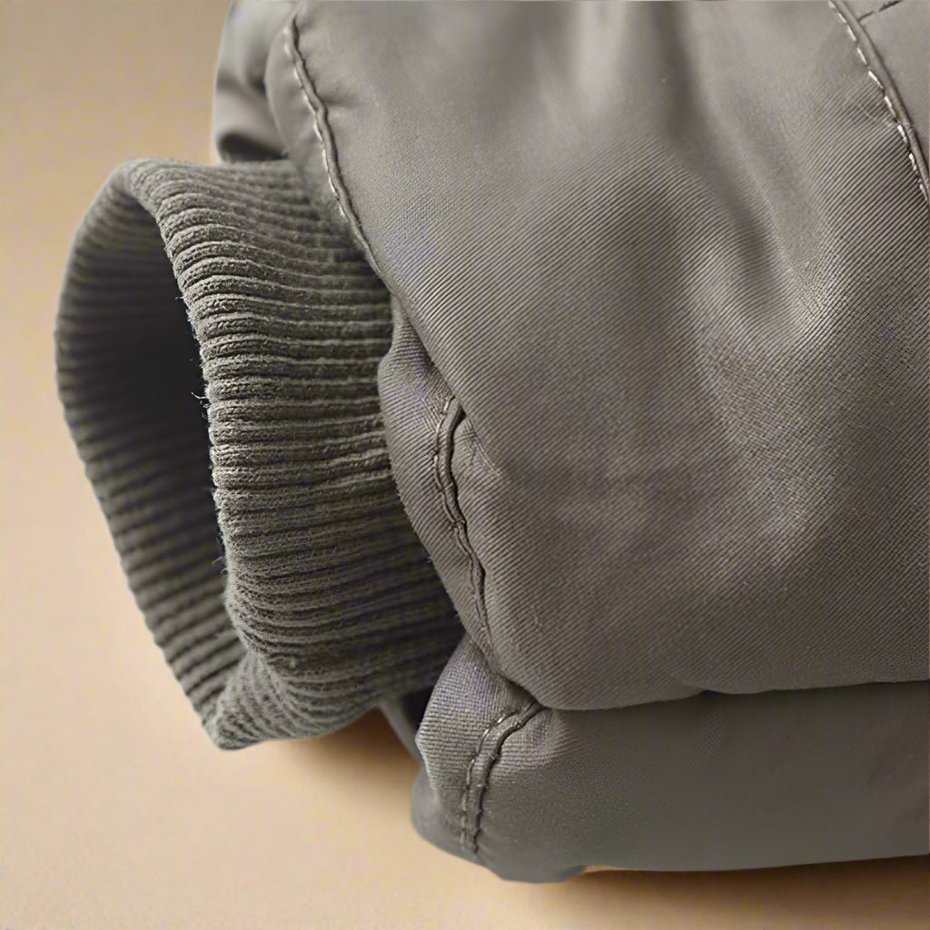 CozyTrend – Elegantti ja lämmin – talvitakki, jossa turkiskaulus