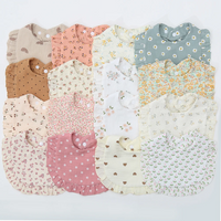 Thumbnail for BabyBloom – Söpö ja mukava – vauvan ruokalappu, jossa on röyhelöreuna
