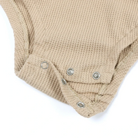 Thumbnail for SnuggleHue – Pehmeä ja mukava – Sateenkaari-vauvan body