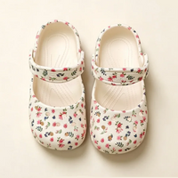 Thumbnail for FlowerFeet – Tyylikkäät ja mukavat – kukka-sandaalit