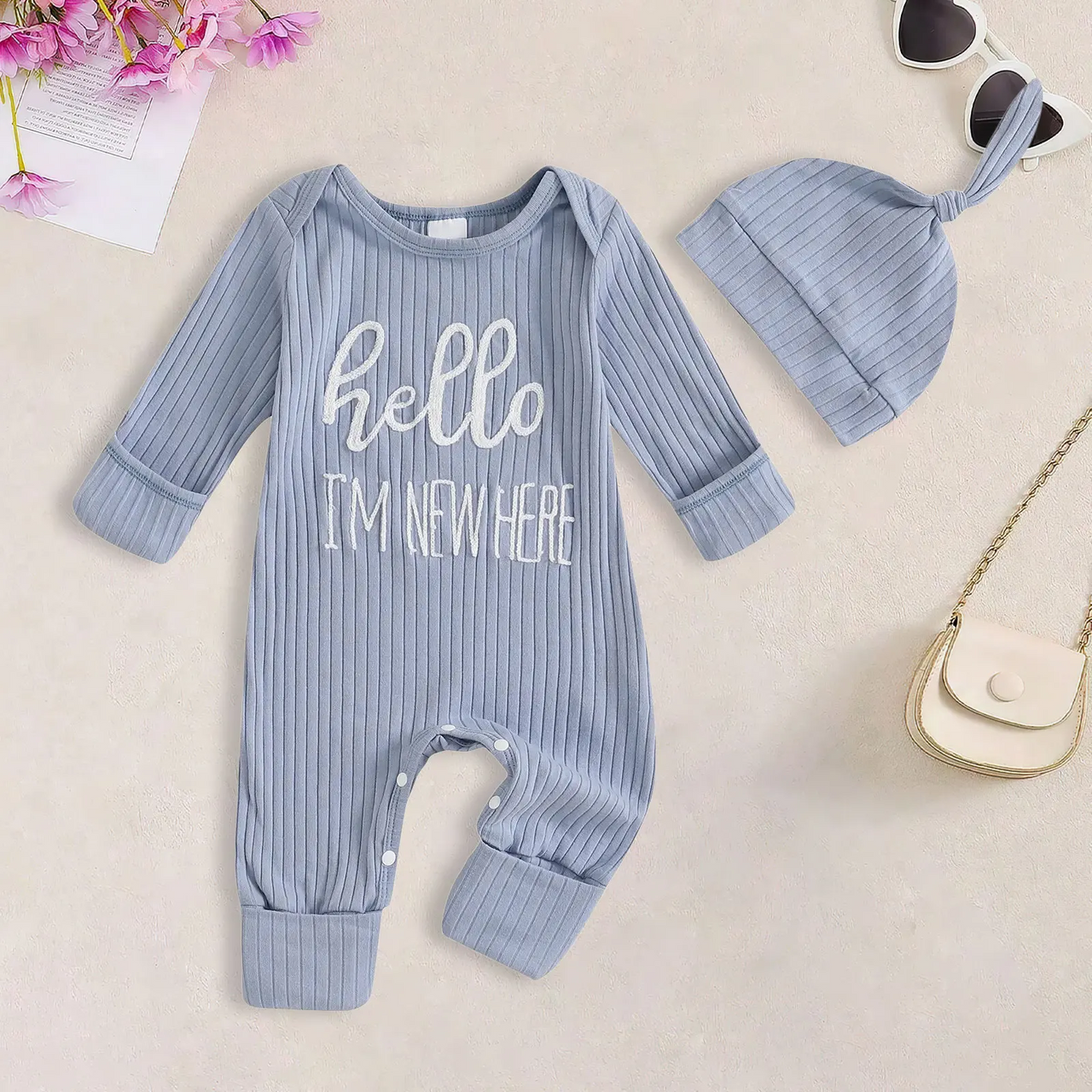 CuddleBaby – Hei, olen uusi täällä – Vauvan haalari ja pipo -setti