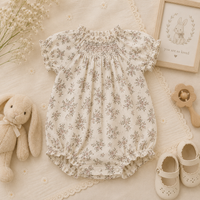Thumbnail for Vintage Rompers – Ajaton ja pehmeä – vauvan haalari