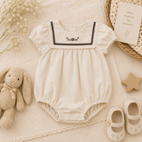 Thumbnail for Vintage Rompers – Ajaton ja pehmeä – vauvan haalari