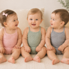 Summer Bodysuit – Kevyt ja mukava – neulottu vauvan body