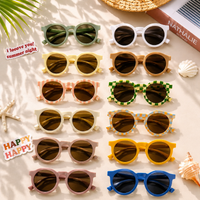 Thumbnail for Colorful Kids Sun Shades – UV-suoja ja tyylikkyys – Lasten aurinkolasit