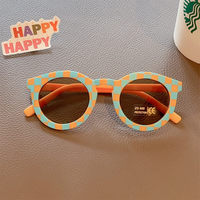 Thumbnail for Colorful Kids Sun Shades – UV-suoja ja tyylikkyys – Lasten aurinkolasit