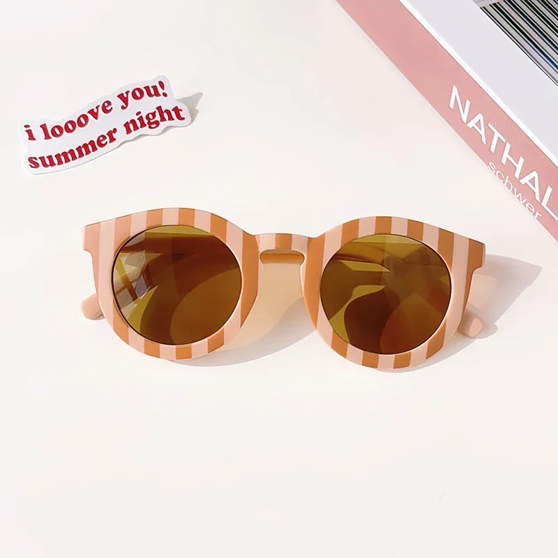 Colorful Kids Sun Shades – UV-suoja ja tyylikkyys – Lasten aurinkolasit