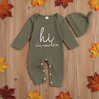 Thumbnail for CuddleBaby – Hei, olen uusi täällä – Vauvan haalari ja pipo -setti
