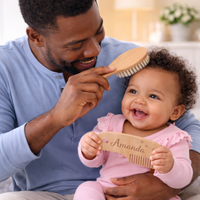 Thumbnail for Personalized Hairbrush – Pehmeä ja ainutlaatuinen – yksilöllinen vauvan hiusharjasetti