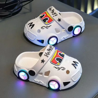 Thumbnail for GlowRun – Tyylikkäät ja hauskat – LED-autotossut