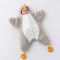Thumbnail for LittlePenguin – Pehmeä ja lämmin – Vauvan pingviini-haalarimakuupussi