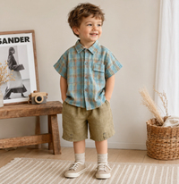 Thumbnail for LittleGent – Trendy & Casual – Poikien asukokonaisuus, jossa on ruudullinen paita ja shortsit