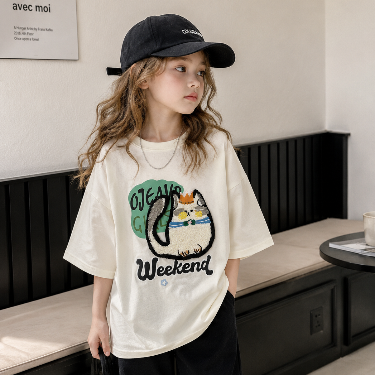 FunPaws – Leikkisä ja tyylikäs – Oversized-T-paita, jossa on kissakuvio