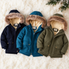 CozyTrend – Elegantti ja lämmin – talvitakki, jossa turkiskaulus