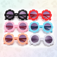 Thumbnail for Kids Sunglasses Set – UV-suoja ja hauskanpito – Lasten aurinkolasit
