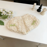 Thumbnail for LovelyBloom – Pehmeät ja suloiset – Lasten housut, joissa on röyhelöitä ja rusetti