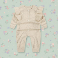 Thumbnail for MiniAurora – Pehmeä ja tyylikäs – Neulottu vauvan body, jossa on enkelinsiivet ja pääpanta