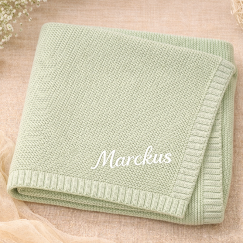Personalized Baby Blanket – Pehmeä ja ainutlaatuinen – henkilökohtaisesti brodeerattu puuvillapeitto