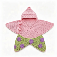 Thumbnail for CozyStar – Pehmeä ja käsintehty – Neulottu vauvan haalari, jossa on tähtikuvio