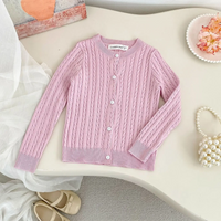Thumbnail for CozyBelle – Elegantti ja lämmin – neulottu neuletakki, jossa on napit