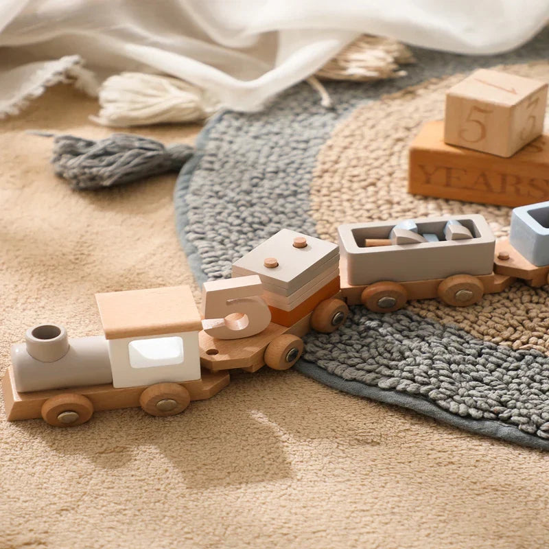 HappyTrain – Montessori & Fun – Puinen junasarja