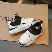 Thumbnail for KidStride – Trendikkäät ja toimivat – tarranauhalla suljettavat lenkkarit