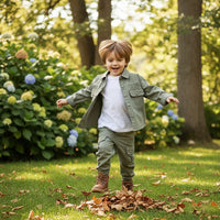 Thumbnail for LittleExplorer – Mukava ja tyylikäs – lasten housut ja paita -setti