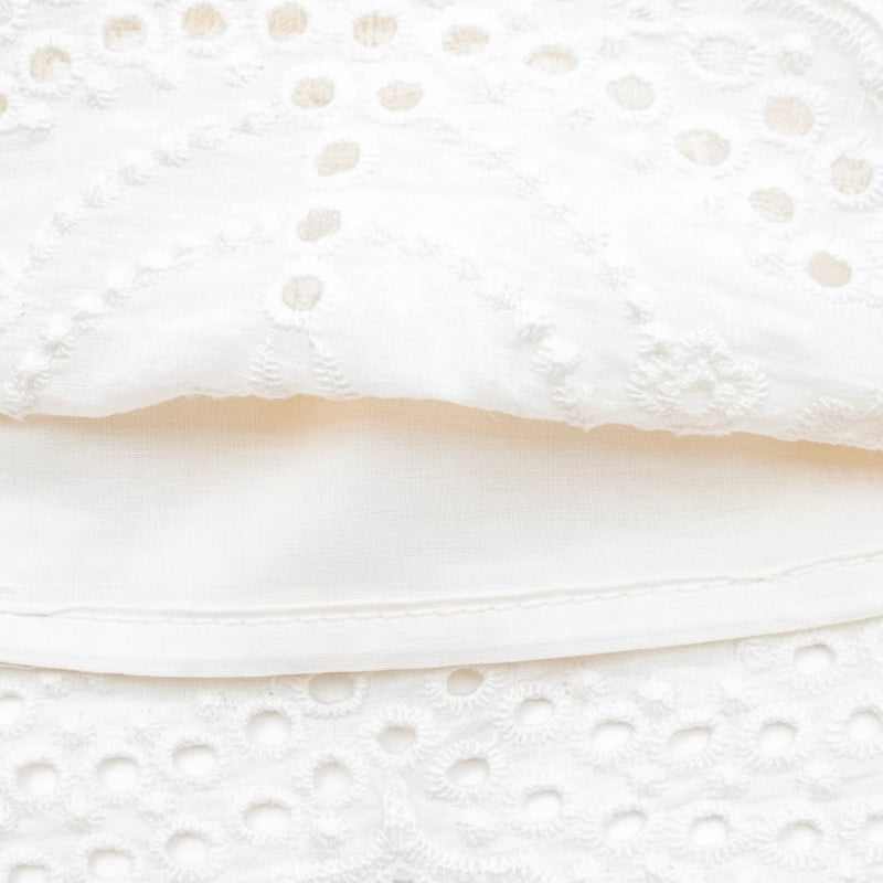TinyLuxe – Zomerset-pitsipaita ja leveälahkeiset housut