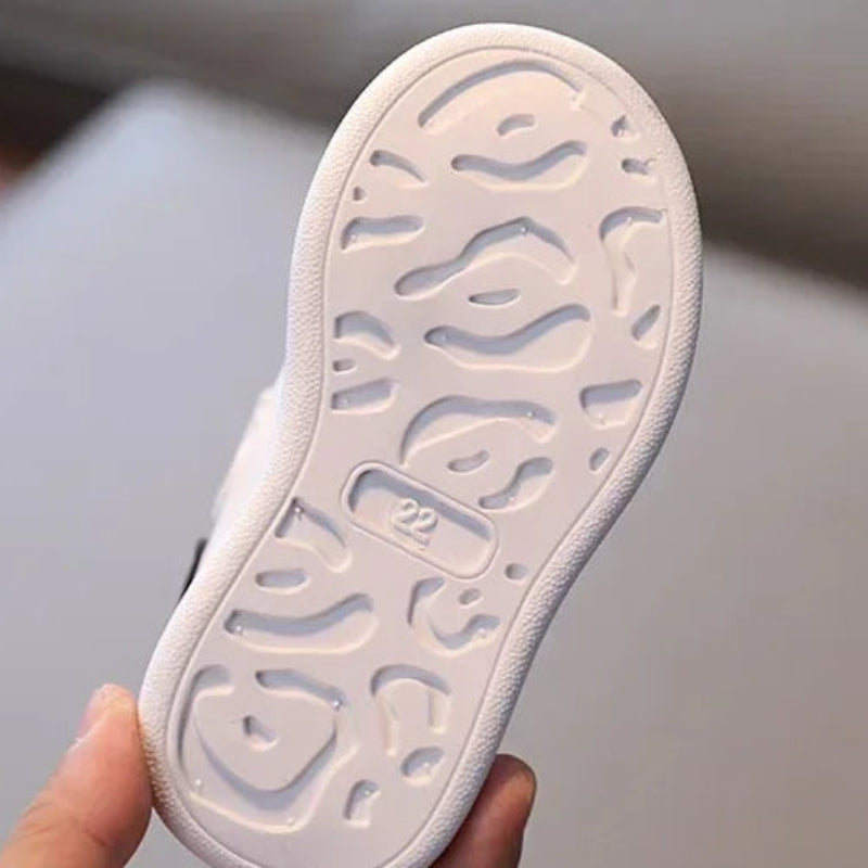Bear Sneakers – Mukava ja söpö – Lasten karhukenkä