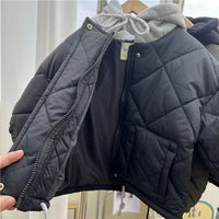 Thumbnail for CozyShield – Lämmin ja tyylikäs – toppatakki hupparilla