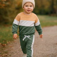 Thumbnail for KidoFlex – Rento ja mukava – collegepaita ja jogginghousut