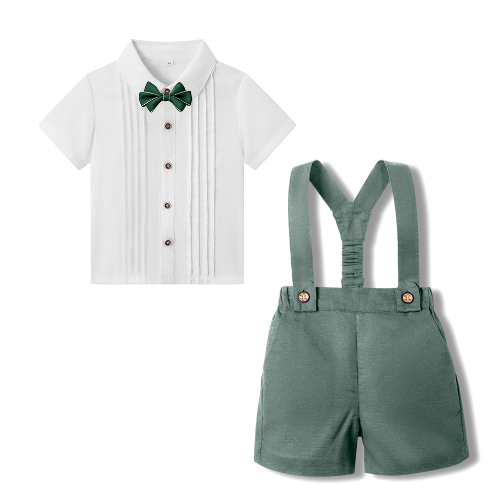 LittleDandy – Klassinen ja tyylikäs – Puuvillashortsit henkselien, rusetin ja paidan kanssa