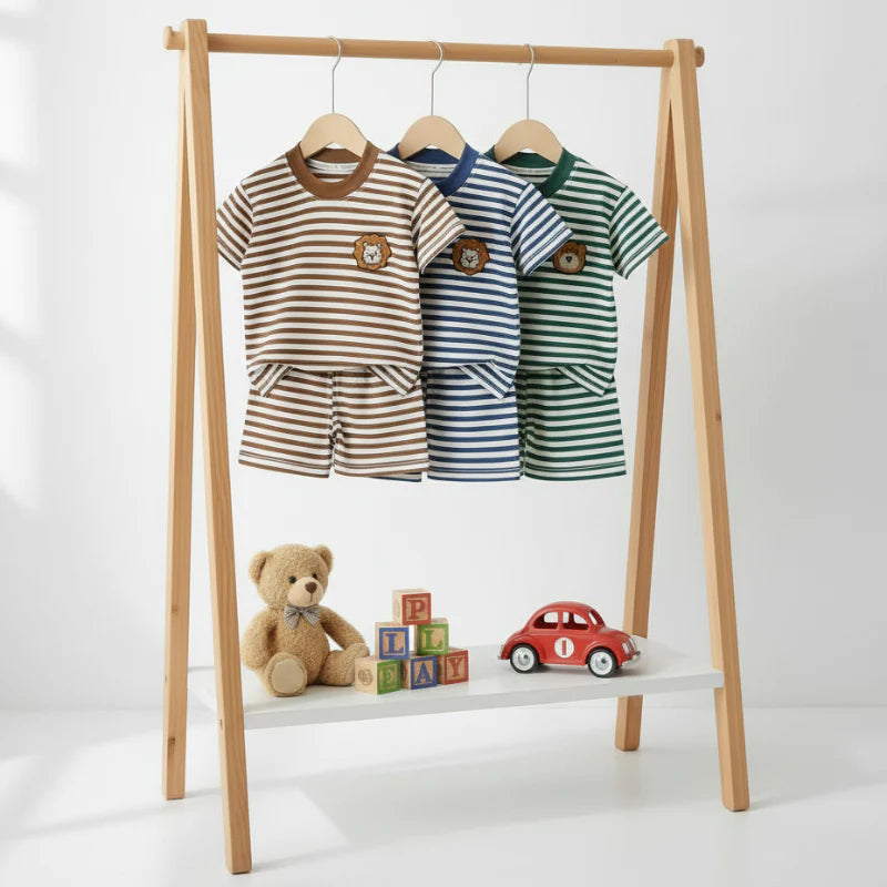 Kids Stripe Outfit – Trendikäs ja mukava – kesäinen lasten asu