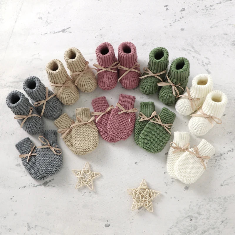 Booties & Mittens – Pehmeä ja lämmin – käsine- ja kenkäsetti