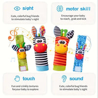 Thumbnail for Wrist Rattle and Socks – Motoriset taidot ja leikki – Vauvan helistimet (4 kpl:n sarja)